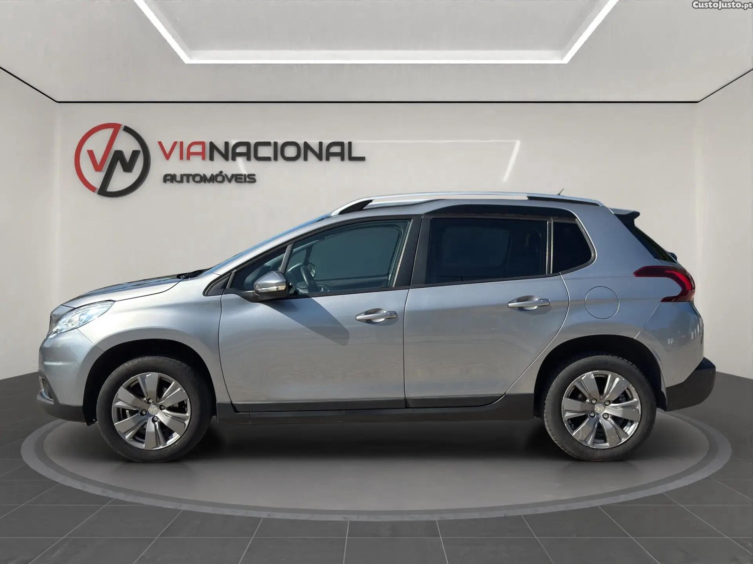 Peugeot 2008 1.2 PureTech Style — fotografia 16