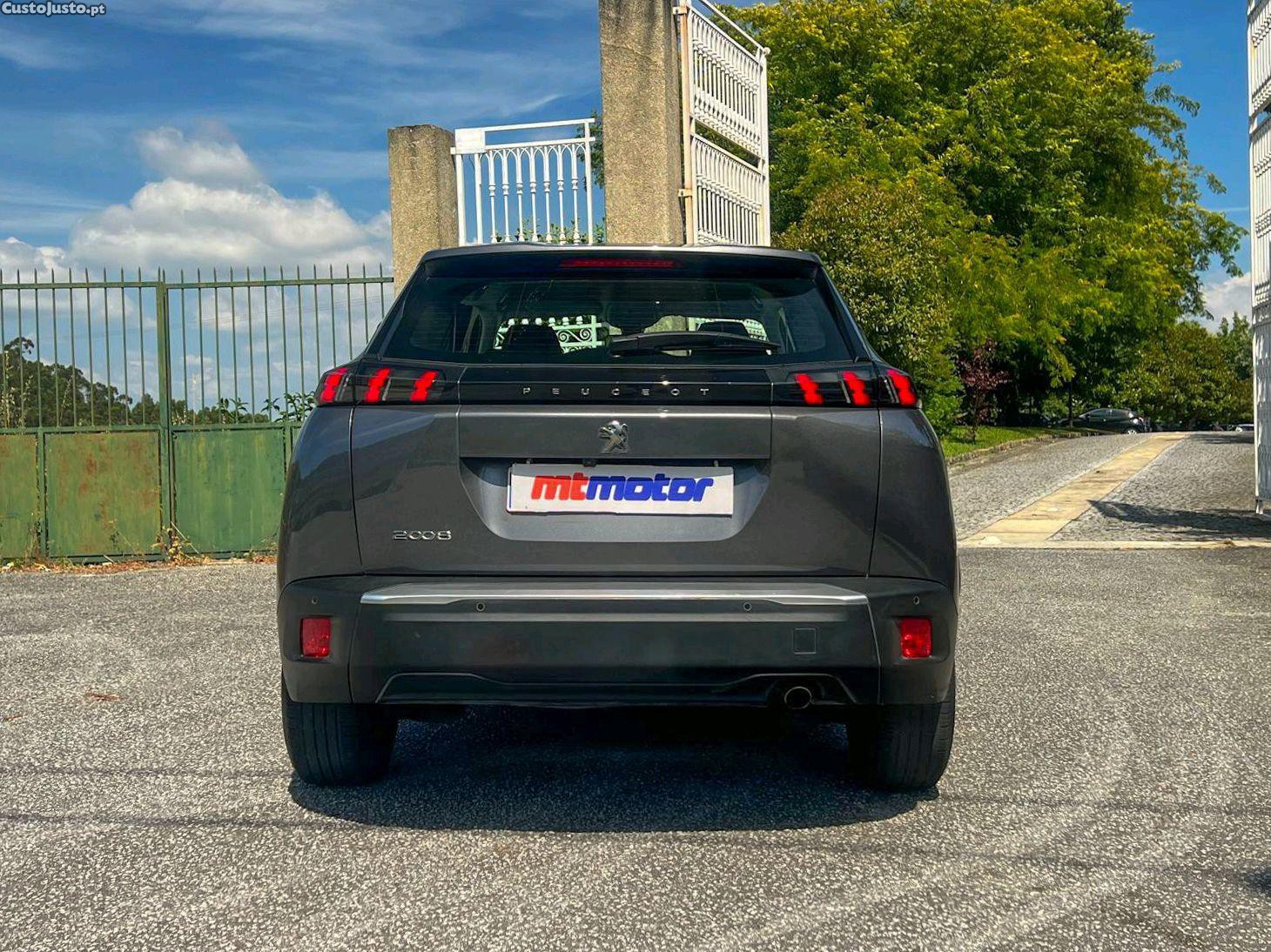 Peugeot 2008 BLUEHDI Active Pack — fotografia 8