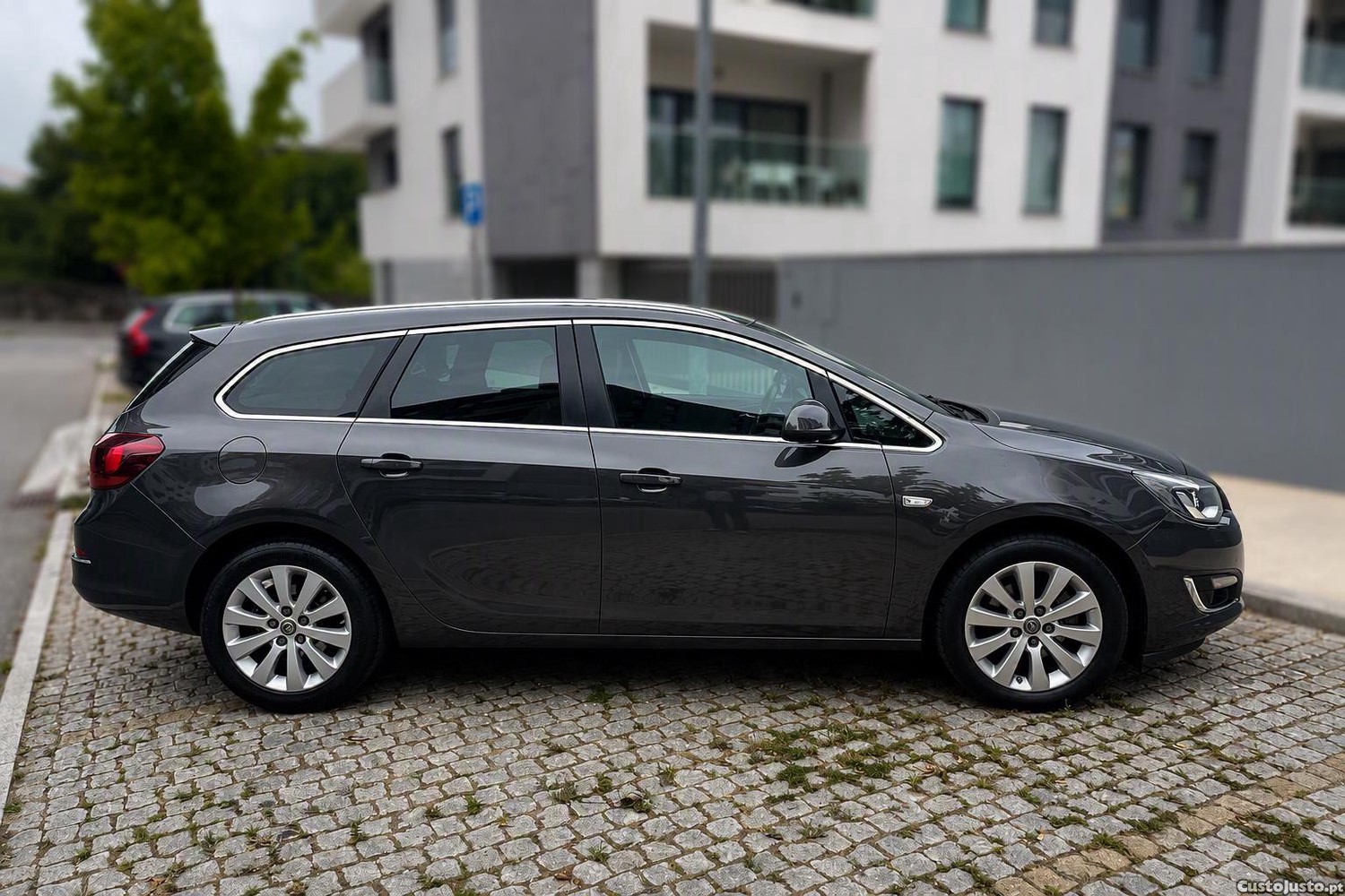 Opel Astra Sports Tourer — fotografia 6