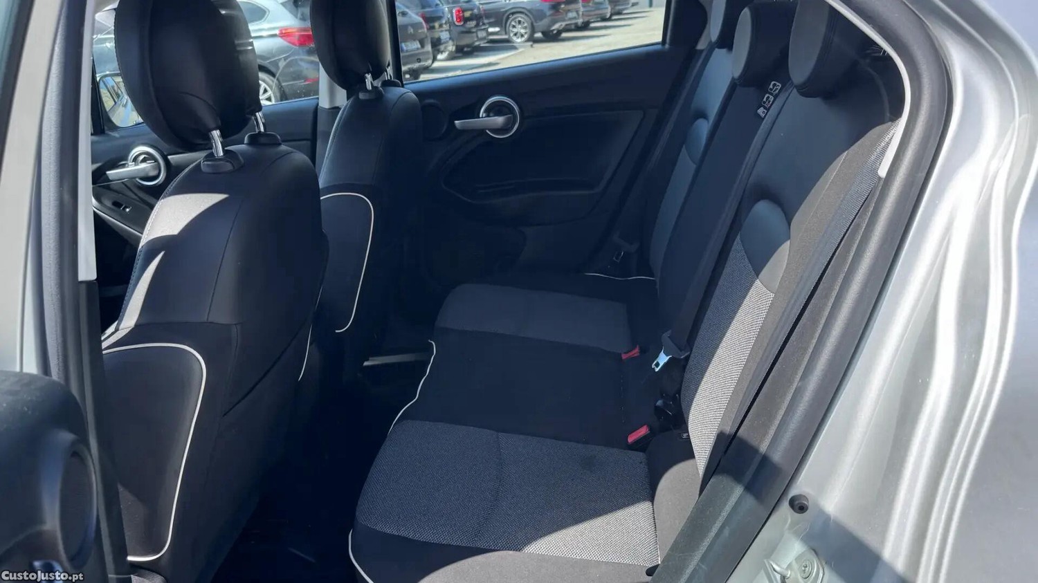 Fiat 500X 1.3 MJ Lounge S&S — fotografia 17
