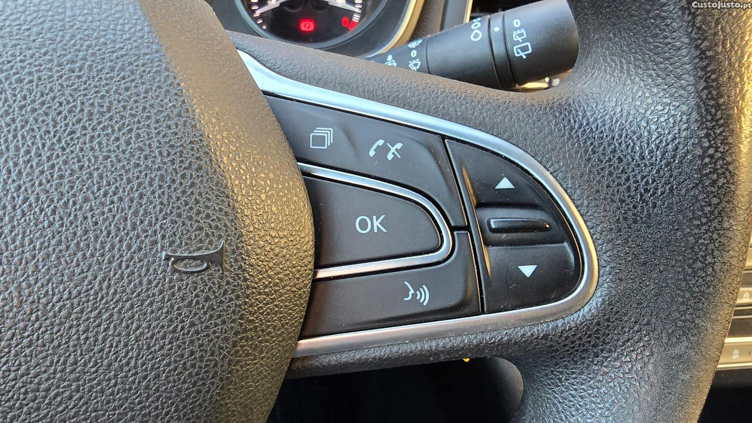 Renault Mégane 1.5 dCi Zen ECO — fotografia 16