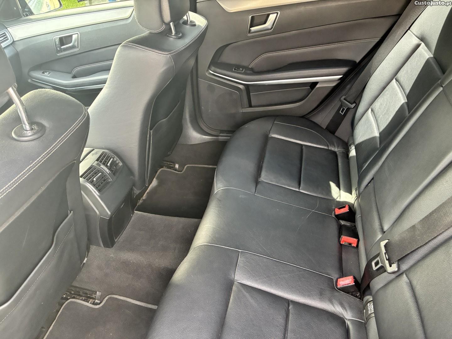 Mercedes-Benz E 250 BlueTEC Avantgarde Auto. — fotografia 8
