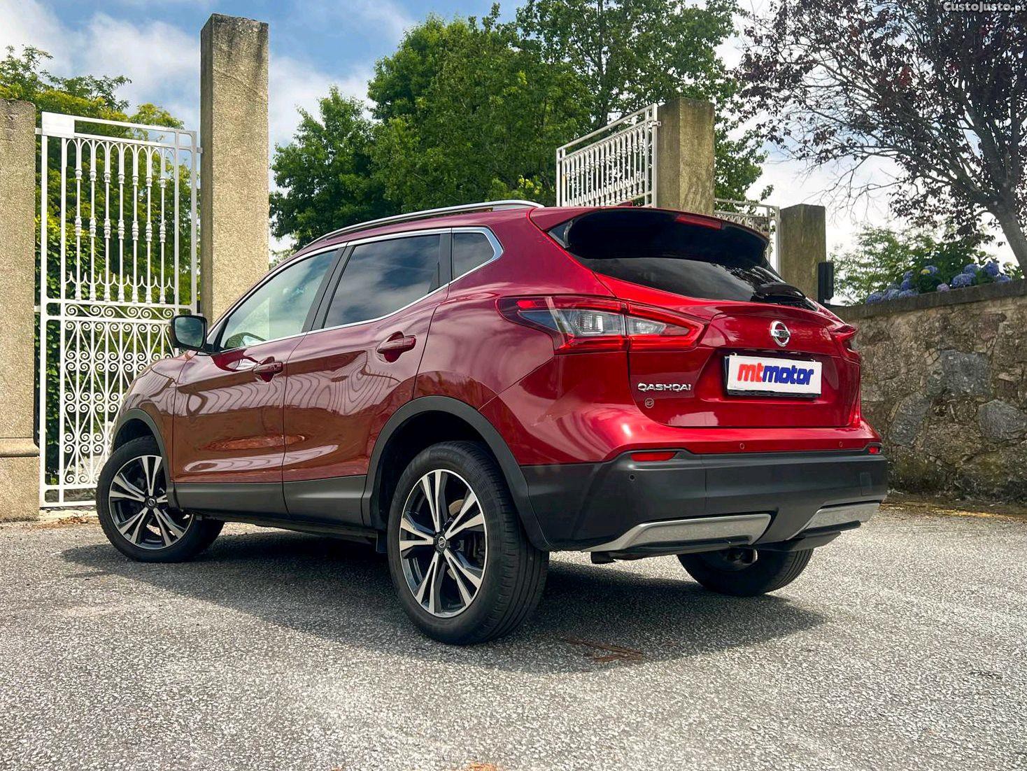 Nissan Qashqai 1.5 dCi N-CONNECTA — fotografia 9