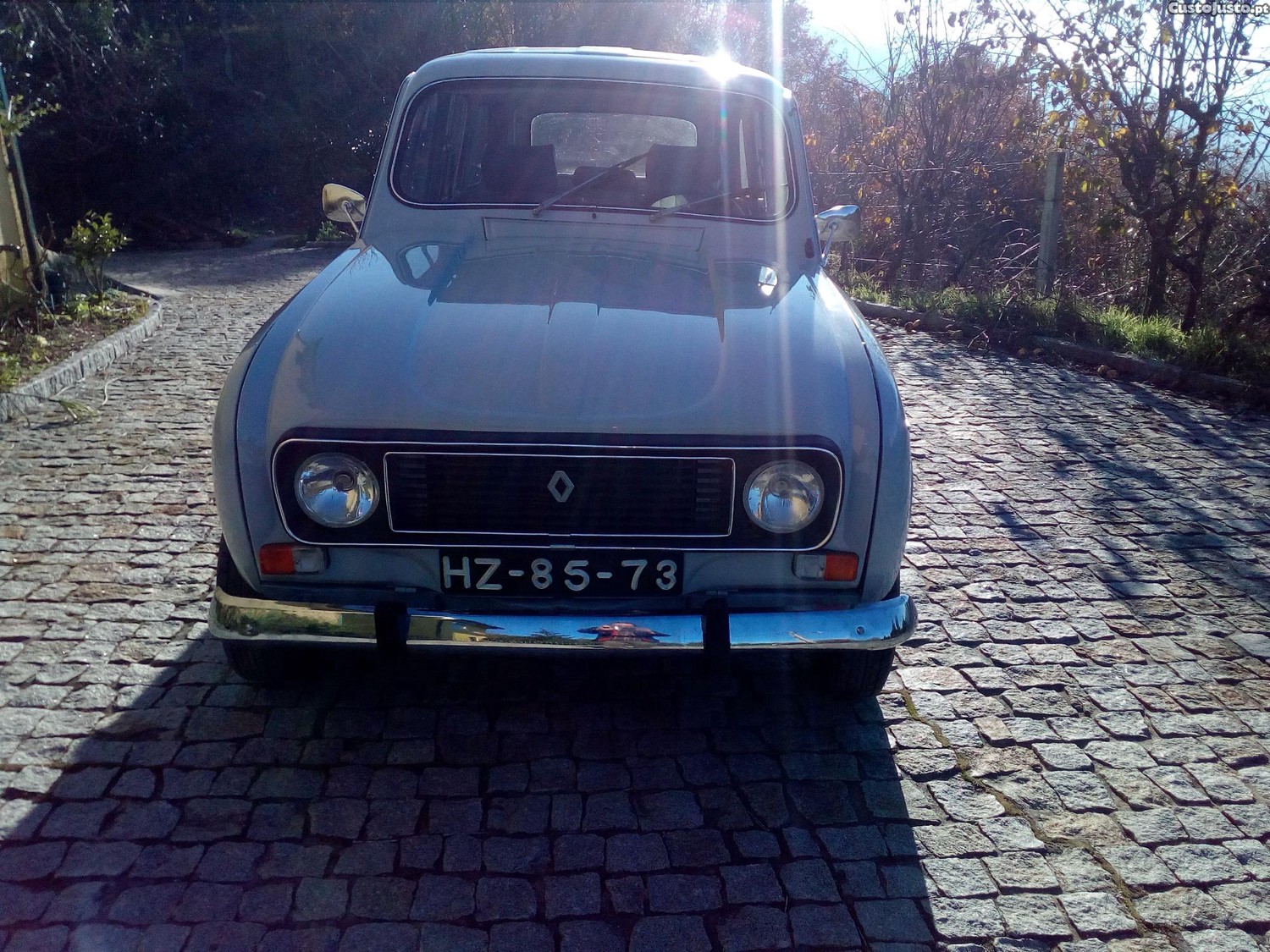 Renault  Renault 4L — photo 2