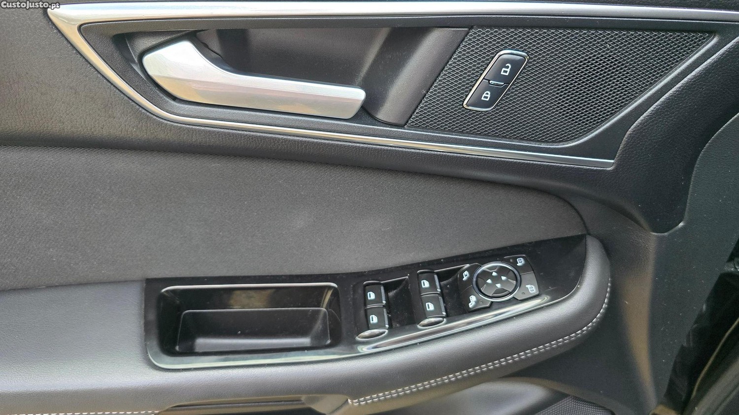 Ford S-Max 2.0 TDCi Titanium — fotografia 23