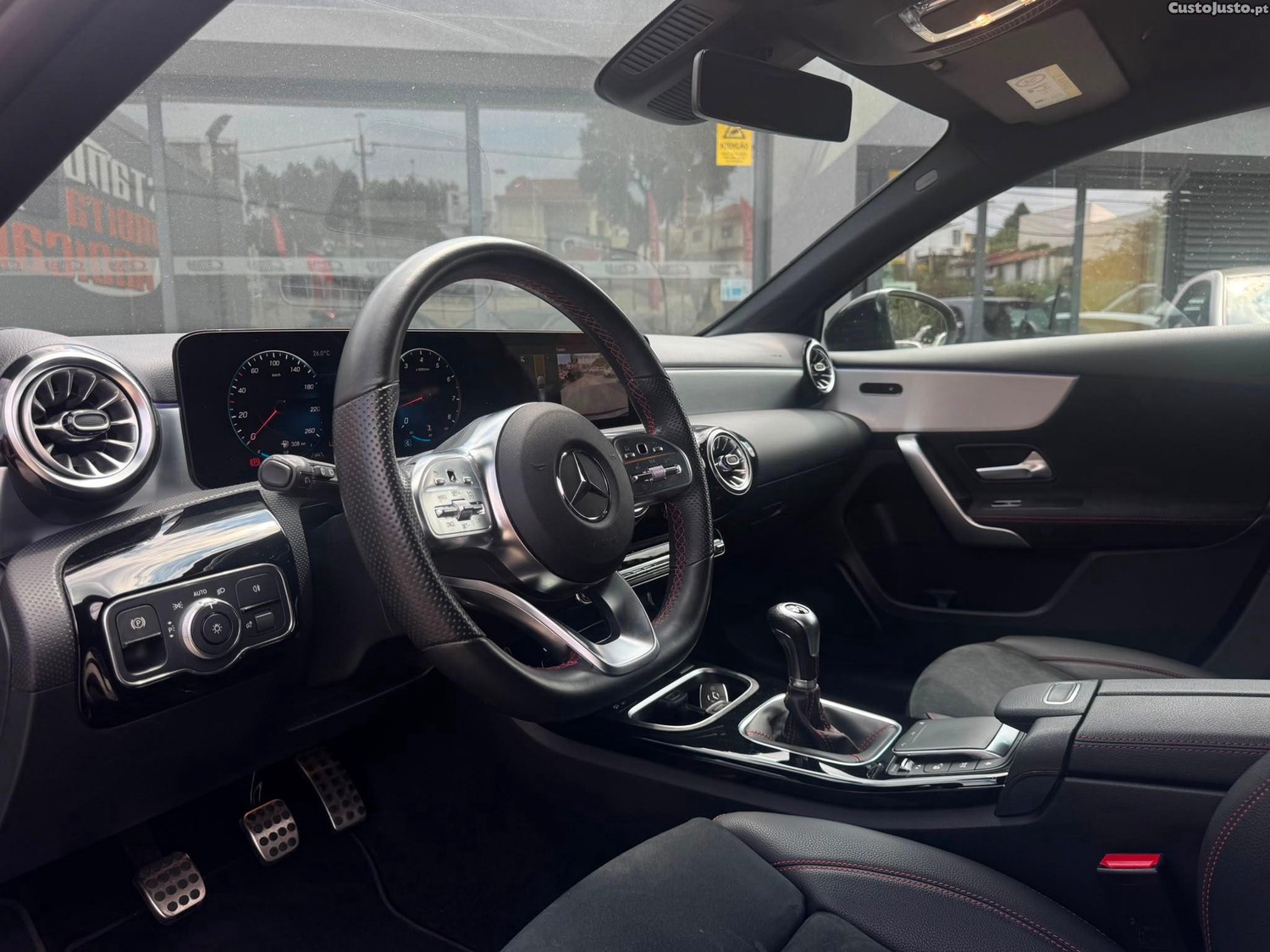 Mercedes-Benz A 180 AMG LINE ECRA FULL LED — fotografia 13