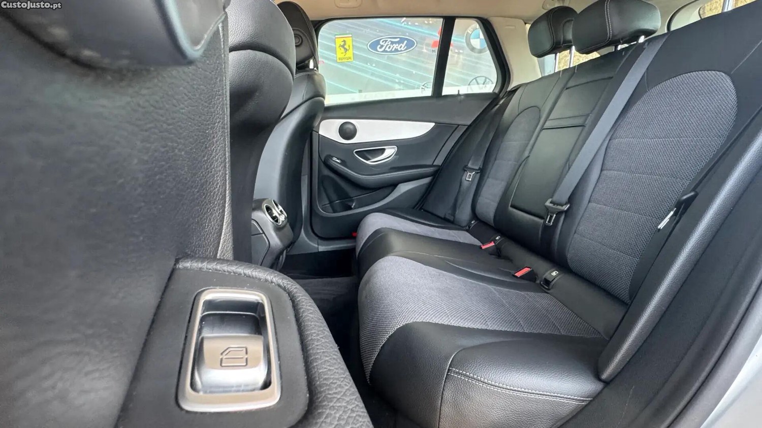 Mercedes-Benz C 200 d Avantgarde Aut. — fotografia 11