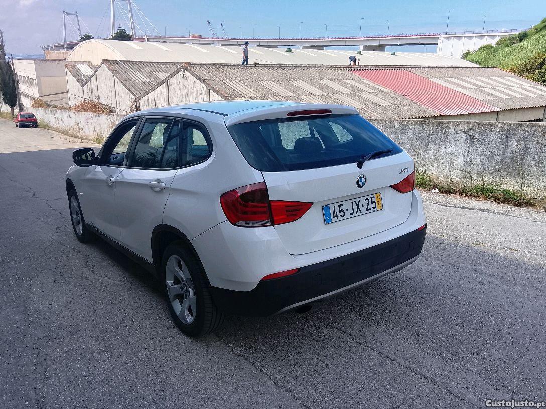 BMW X1 Sdrive18d — fotografia 8