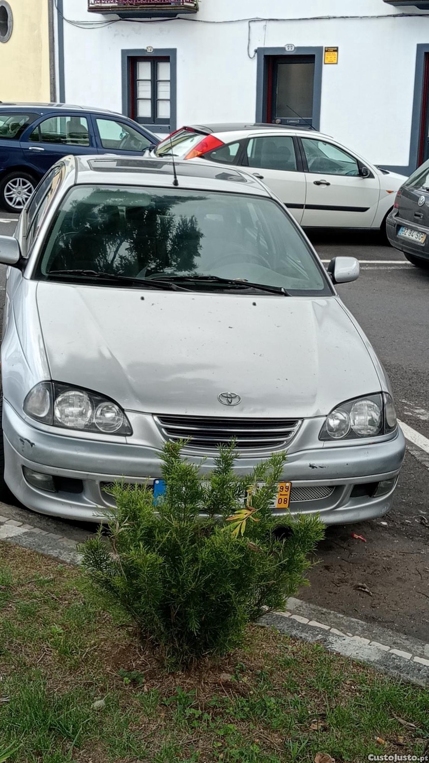 Toyota Avensis T22 — fotografia 7