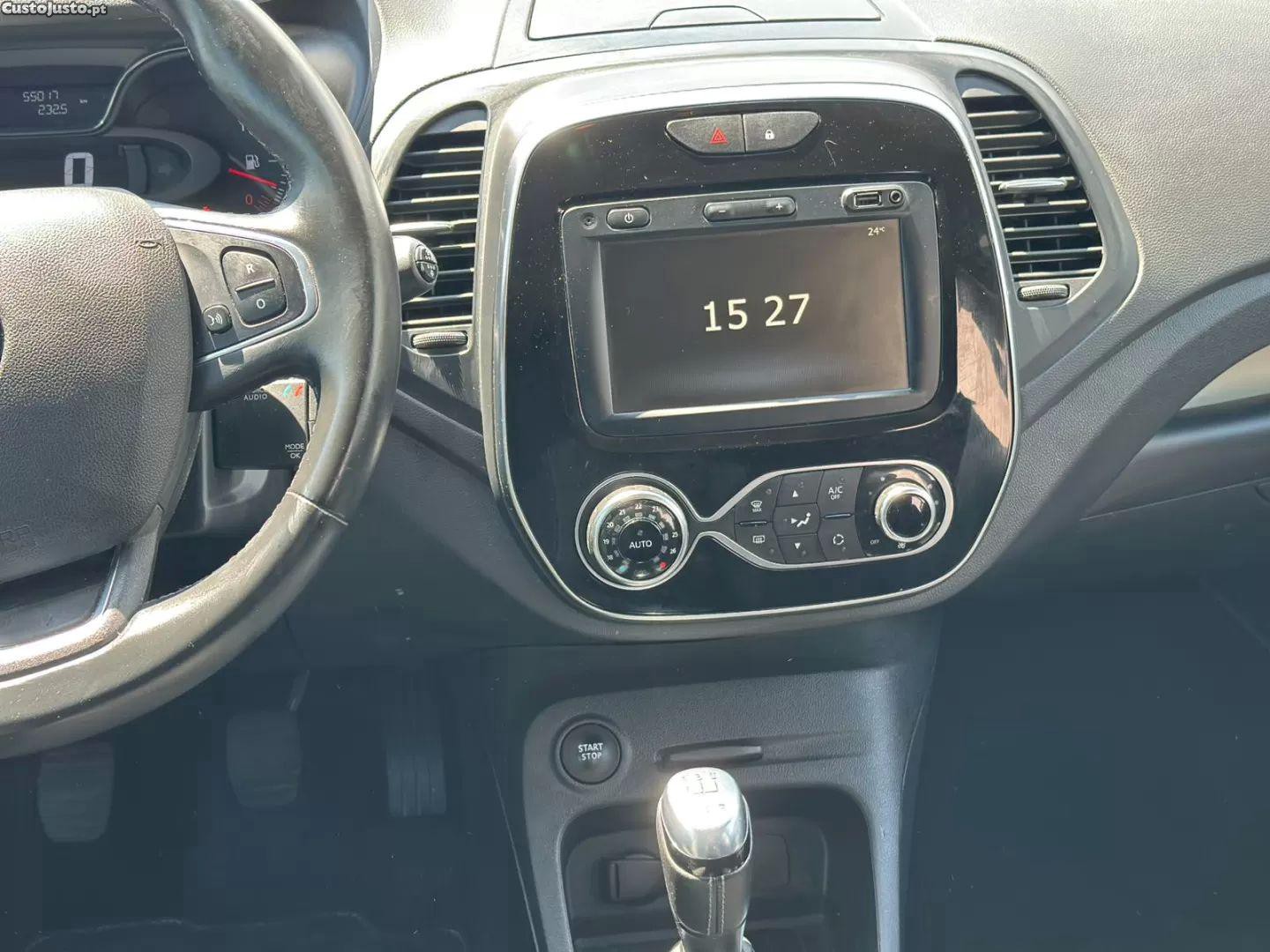 Renault Captur 0.9 tce exclusive — fotografia 4