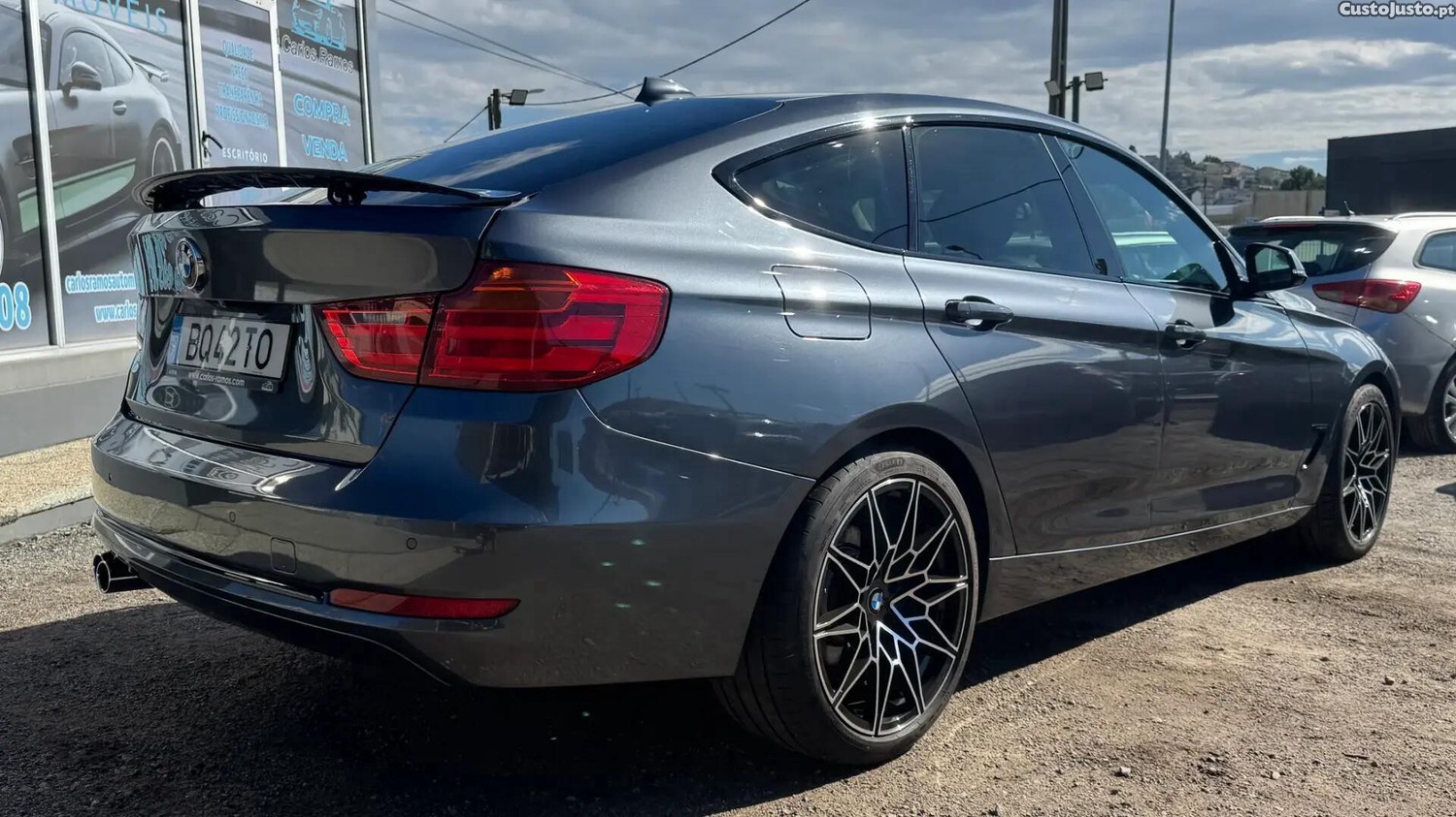 BMW 325 d Auto Line Sport — fotografia 24
