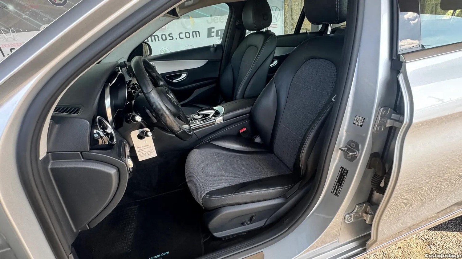 Mercedes-Benz C 200 d Avantgarde Aut. — fotografia 19
