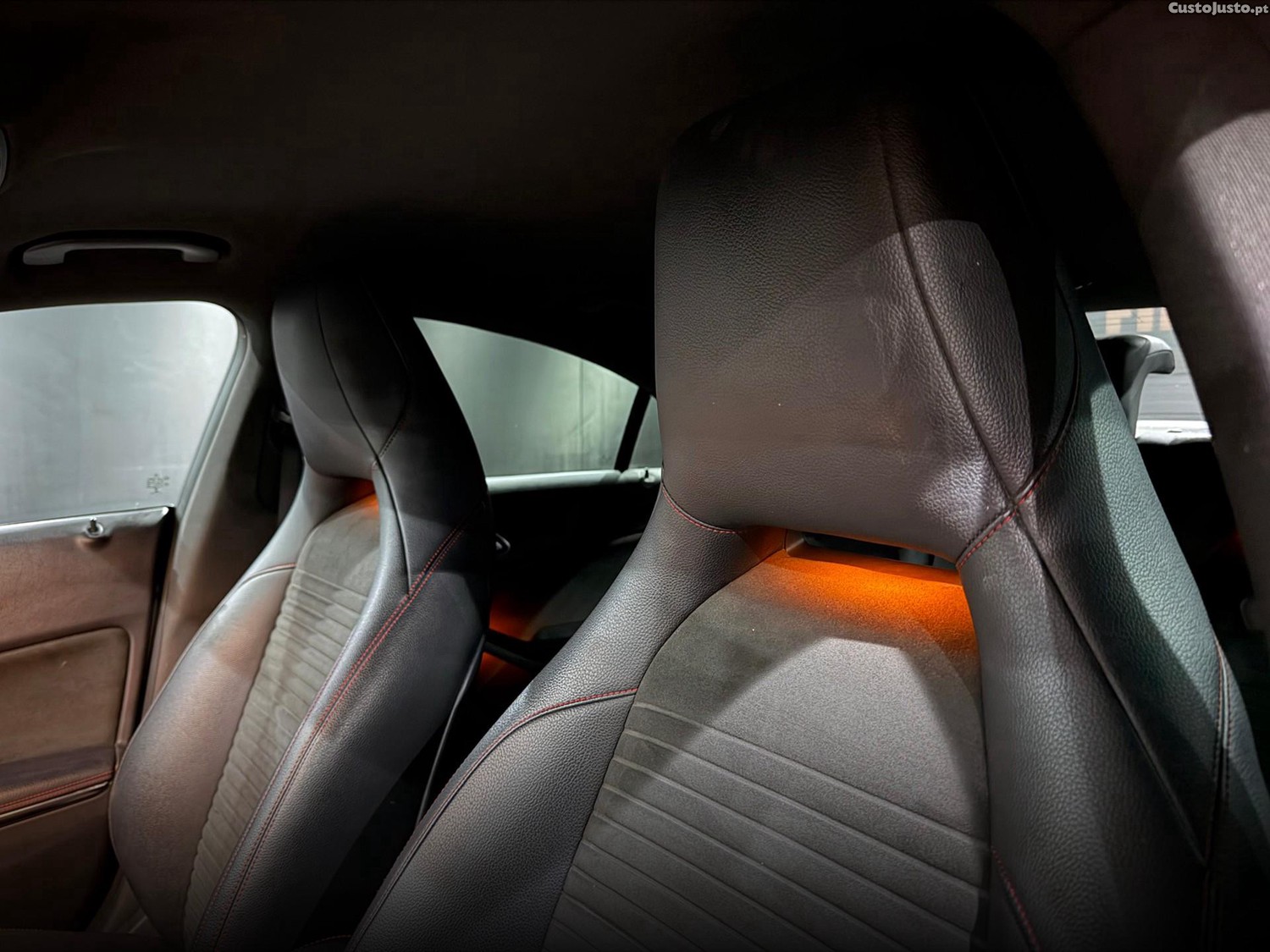 Mercedes-Benz CLA 180 d AMG Line — fotografia 10