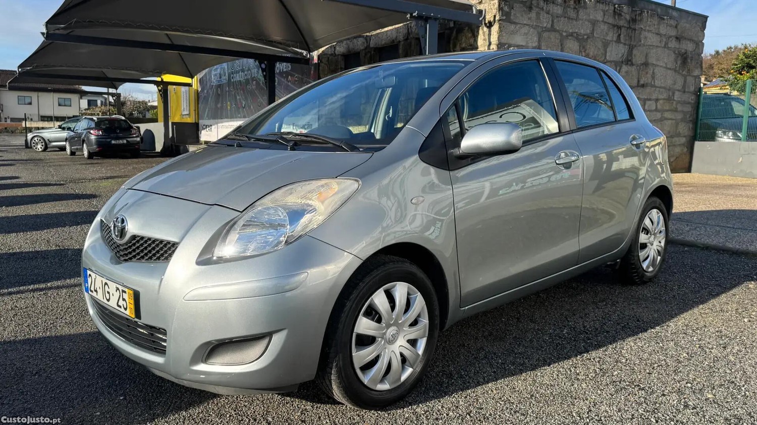 Toyota Yaris 1.0 VVT-i Comfort+AC — fotografia 30