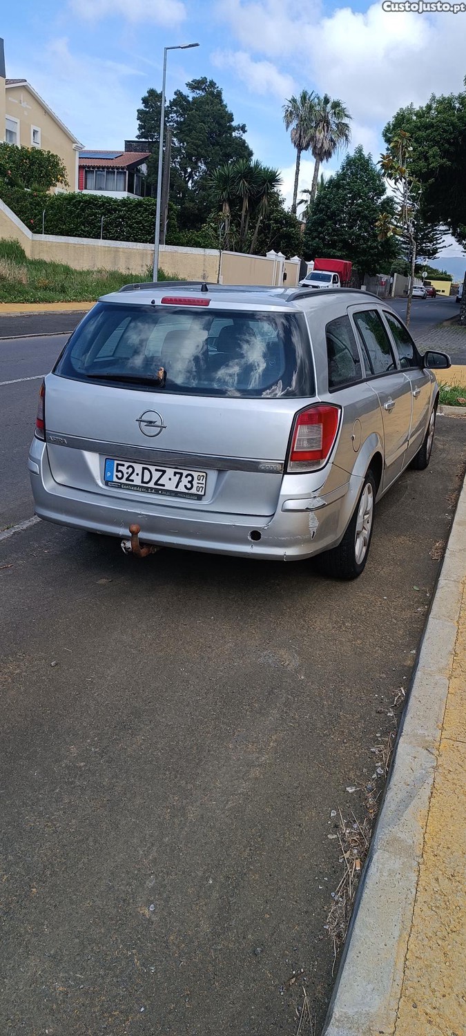 Opel Astra 1.3CDTI — fotografia 3