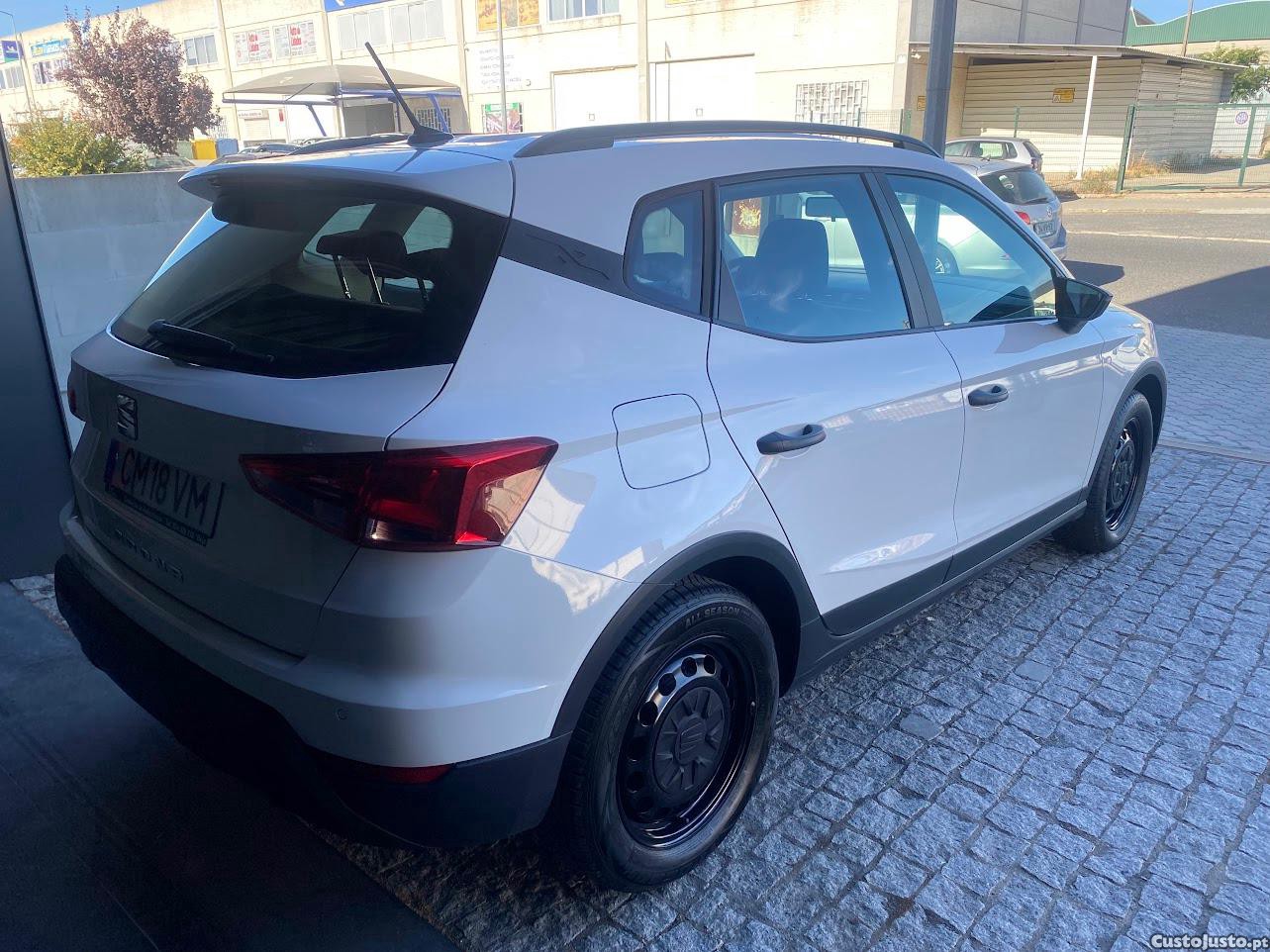 Seat Arona 1.0 Tse - 20 — fotografia 4