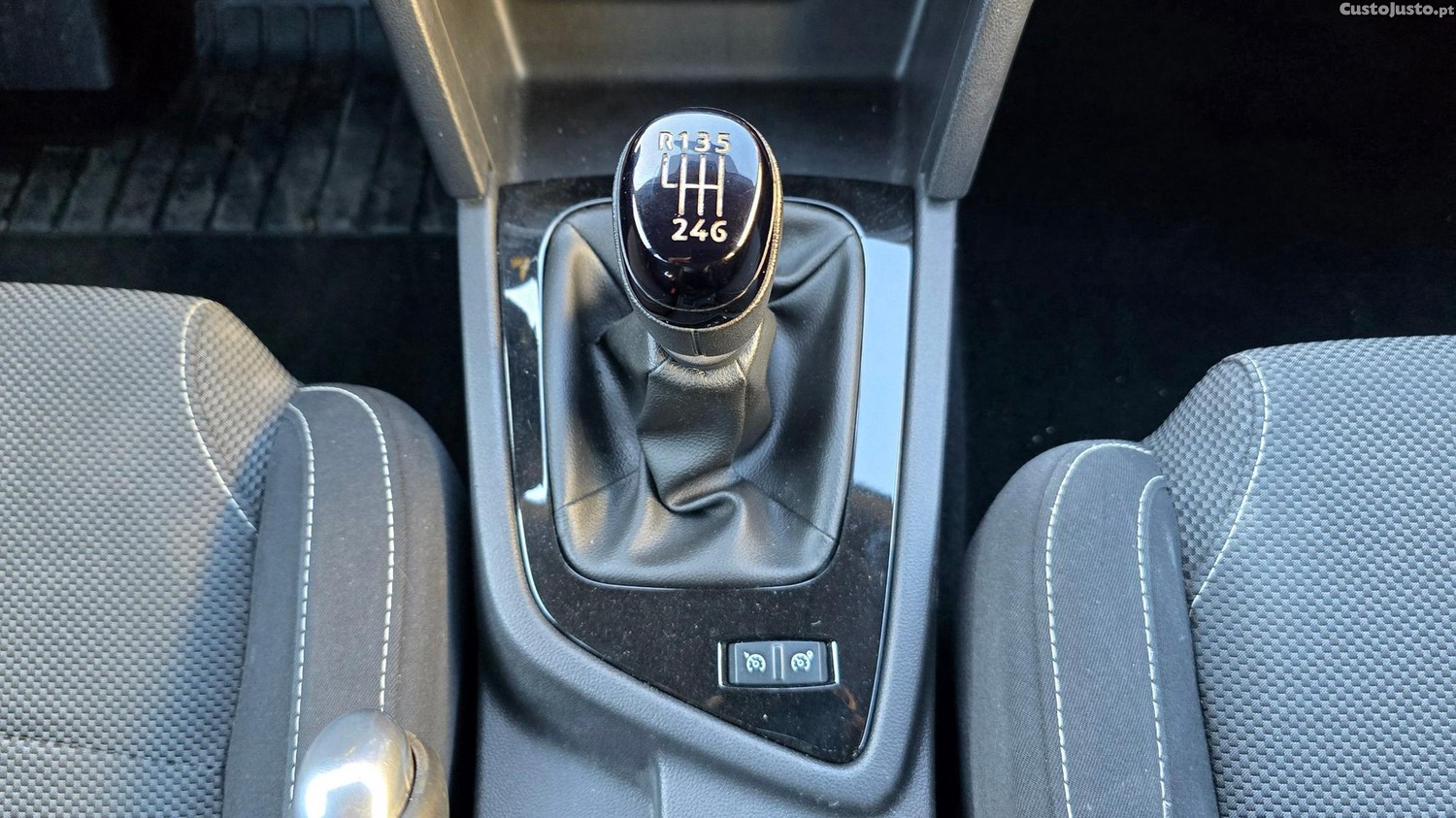 Renault Mégane 1.5 dCi Zen ECO — fotografia 6
