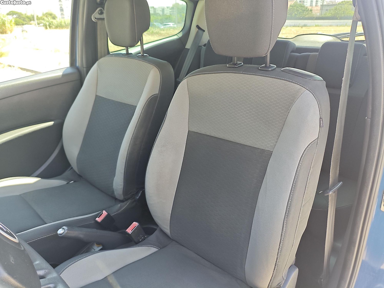 Renault Clio 1.2- Tce 100cv — fotografia 9