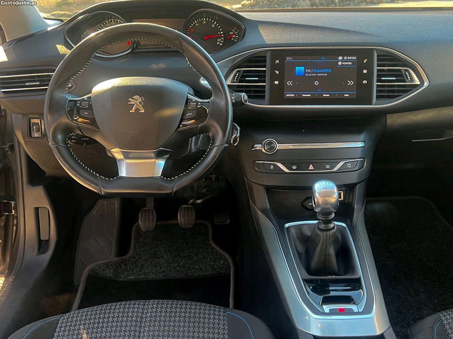 Peugeot 308 1.5 Style BLUEHDI — fotografia 3