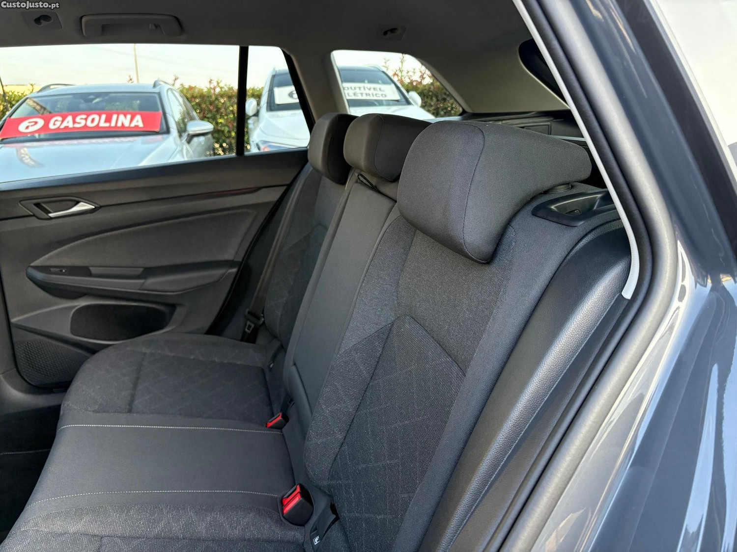 Volkswagen Golf Variant 1.0 TSI Life — fotografia 9