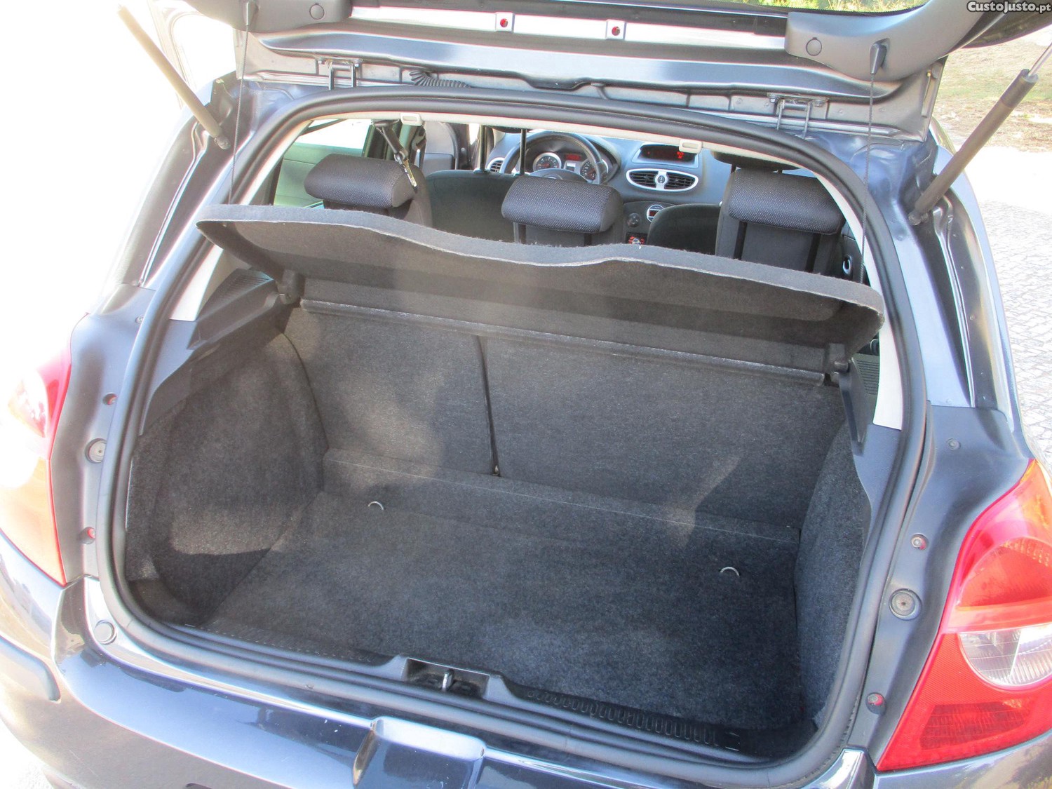 Renault Clio 1.5 dCi — fotografia 4