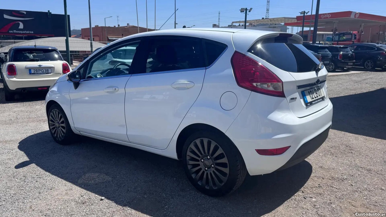 Ford Fiesta 1.4 TDCI Titanium — fotografia 25