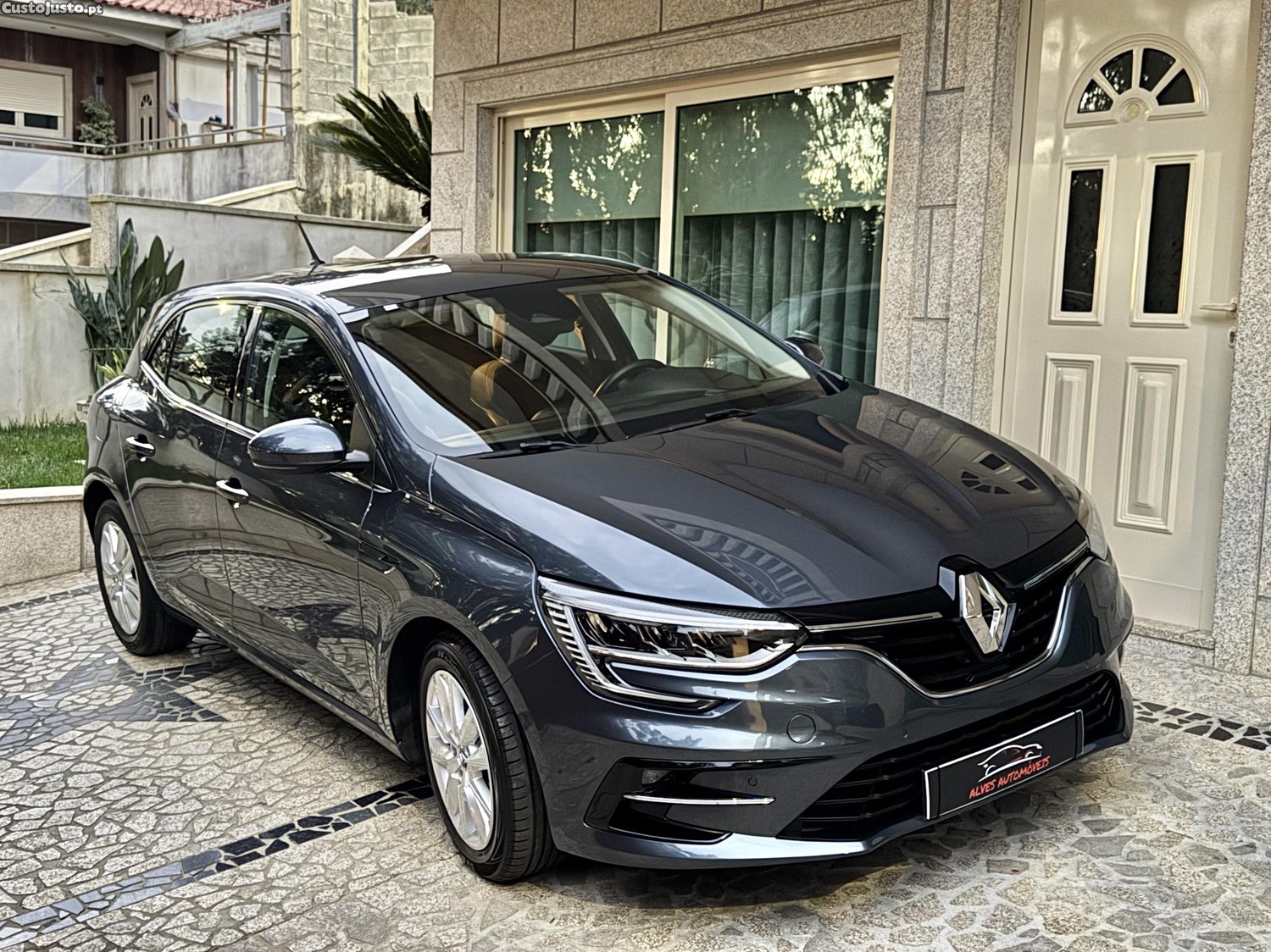 Renault Mégane 1.0 115cv 2021 23,449km — fotografia 7