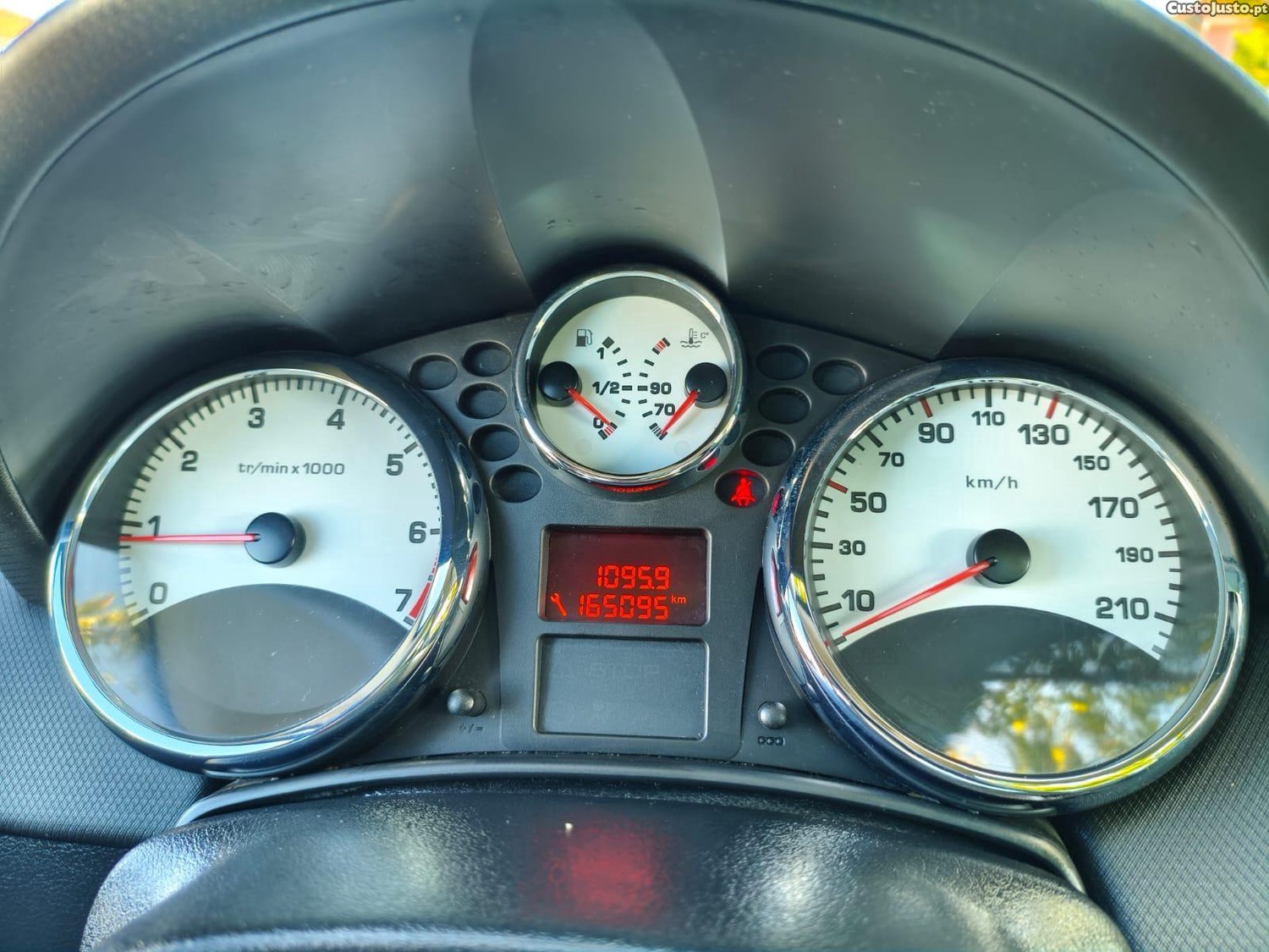 Peugeot 207 SQ C/TETO PANORÂMICO — fotografia 3