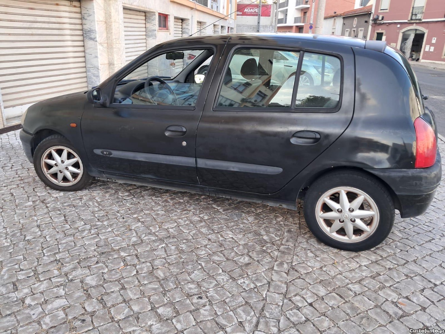 Renault Clio RT — fotografia 11