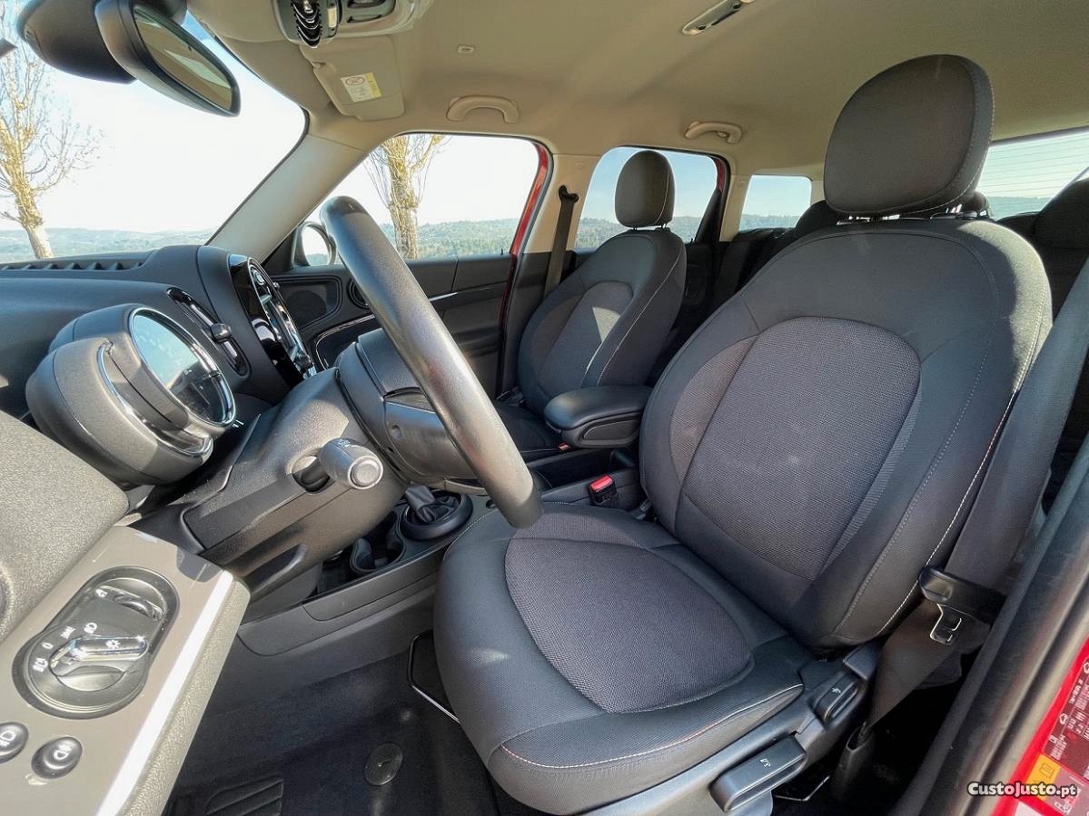 MINI Countryman Cooper SE ALL4 Auto — fotografia 3