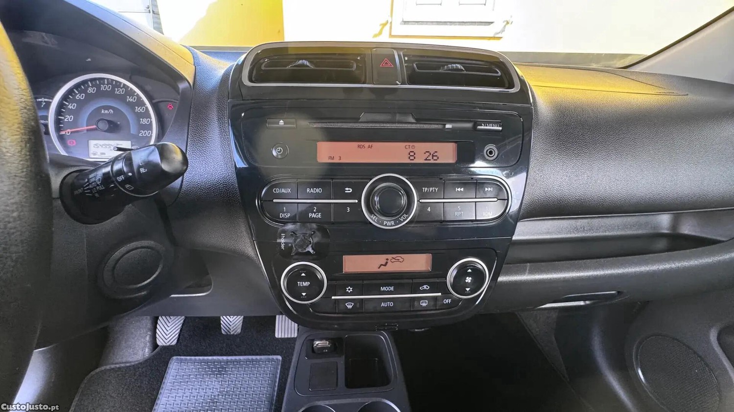 Mitsubishi Space Star 1.2 Intense Connect Edition — fotografia 12