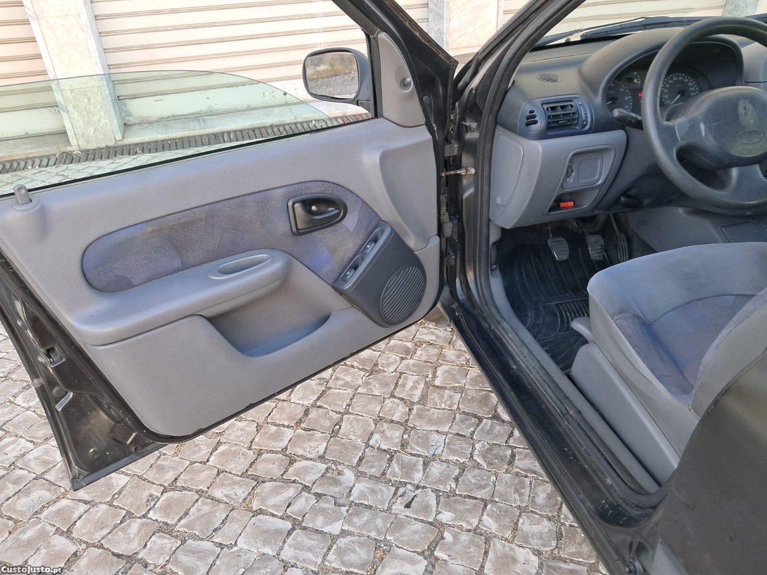 Renault Clio RT — fotografia 5