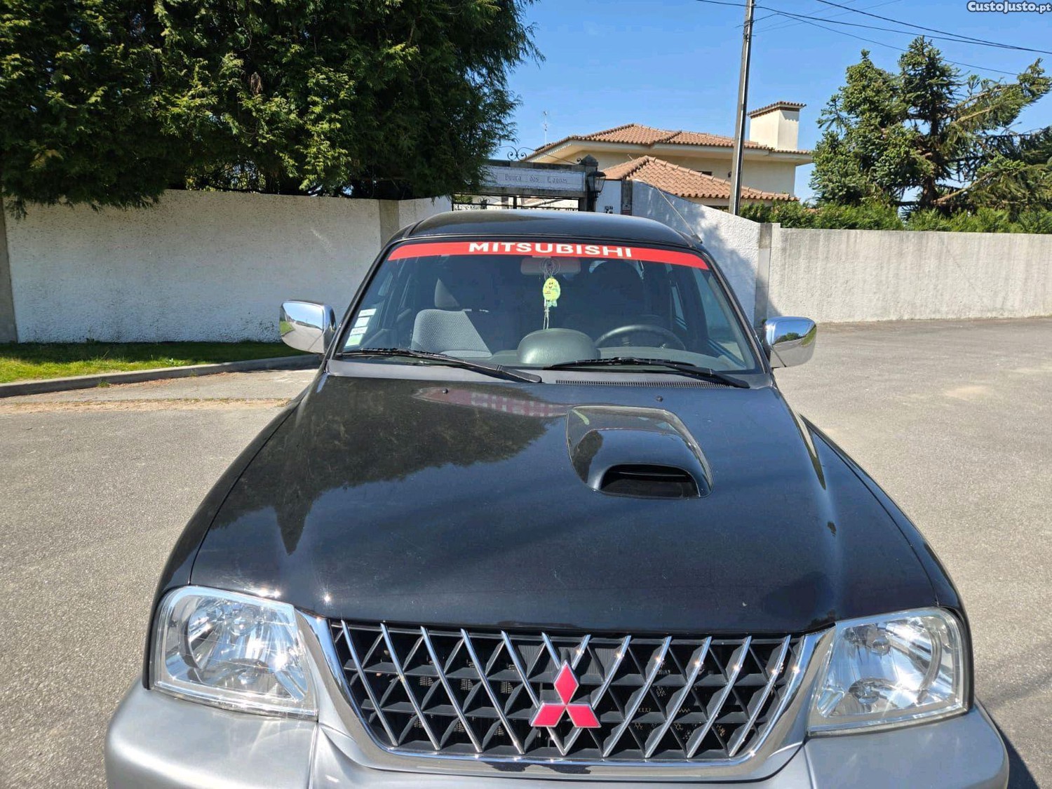 Mitsubishi Strakar strakar — fotografia 5