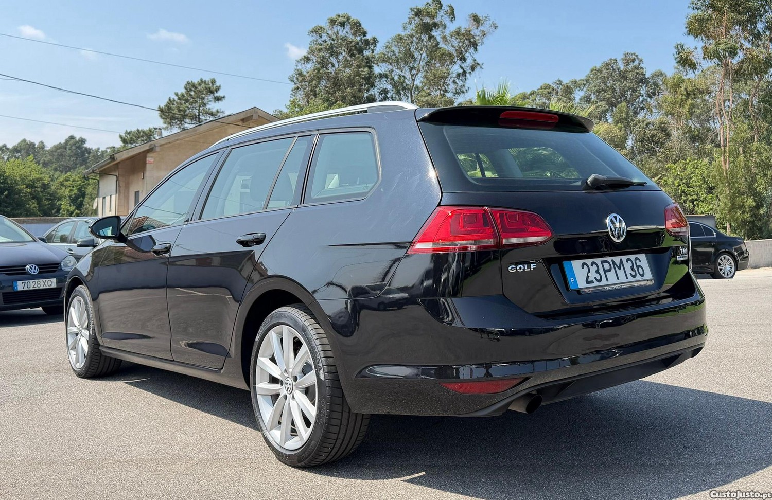Volkswagen Golf Variant 1.6 TDi Confortline DSG — fotografia 28