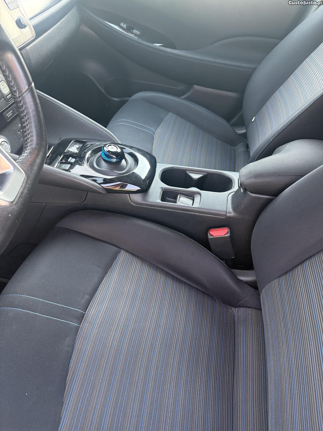 Nissan Leaf Connecta — fotografia 5