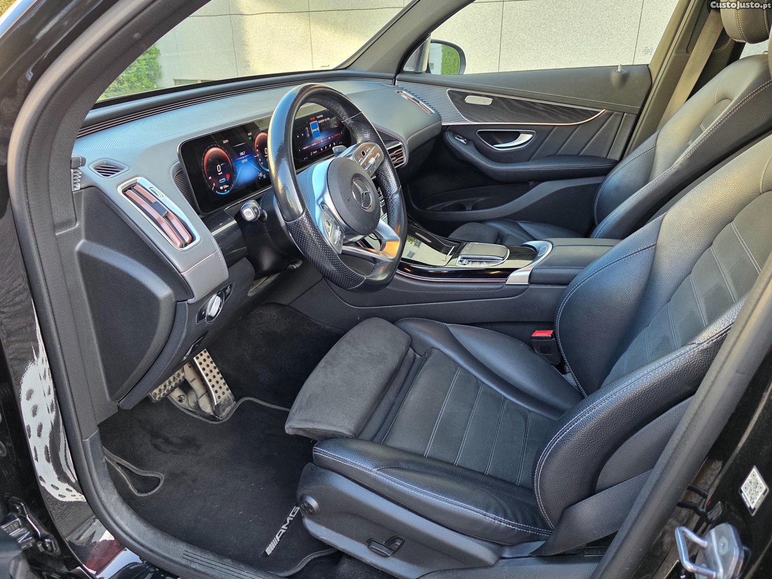 Mercedes-Benz EQC Matic AMG LINE — fotografia 3