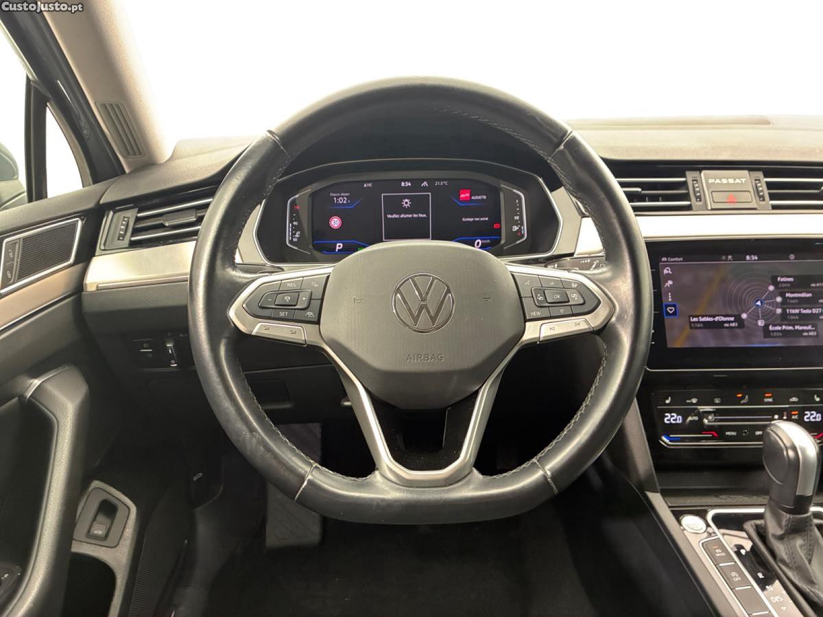 Volkswagen Passat 1.5 eTSI ACT OPF Lounge DSG — fotografia 4