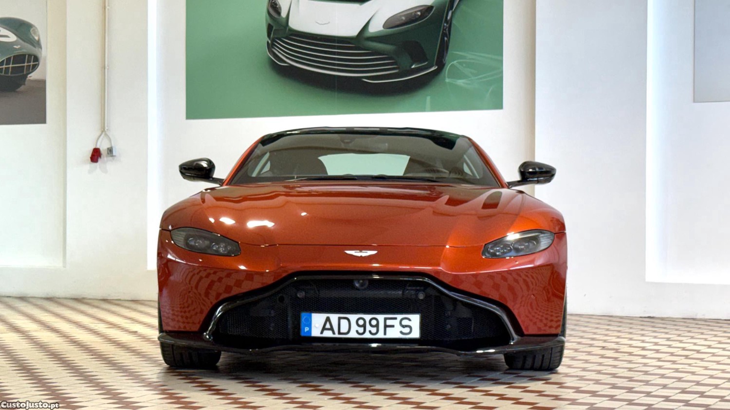 Aston Martin Vantage V8 — fotografia 23