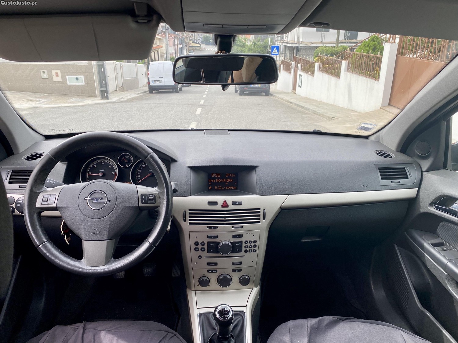 Opel Astra 1.3CDTI 95CV — fotografia 5