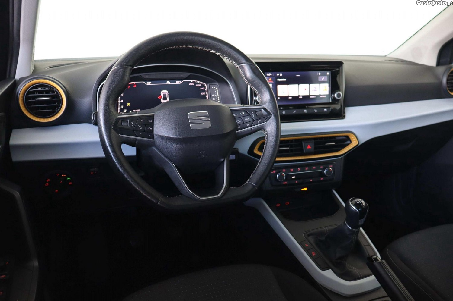 SEAT Arona 1.0 TSI Style — fotografia 17