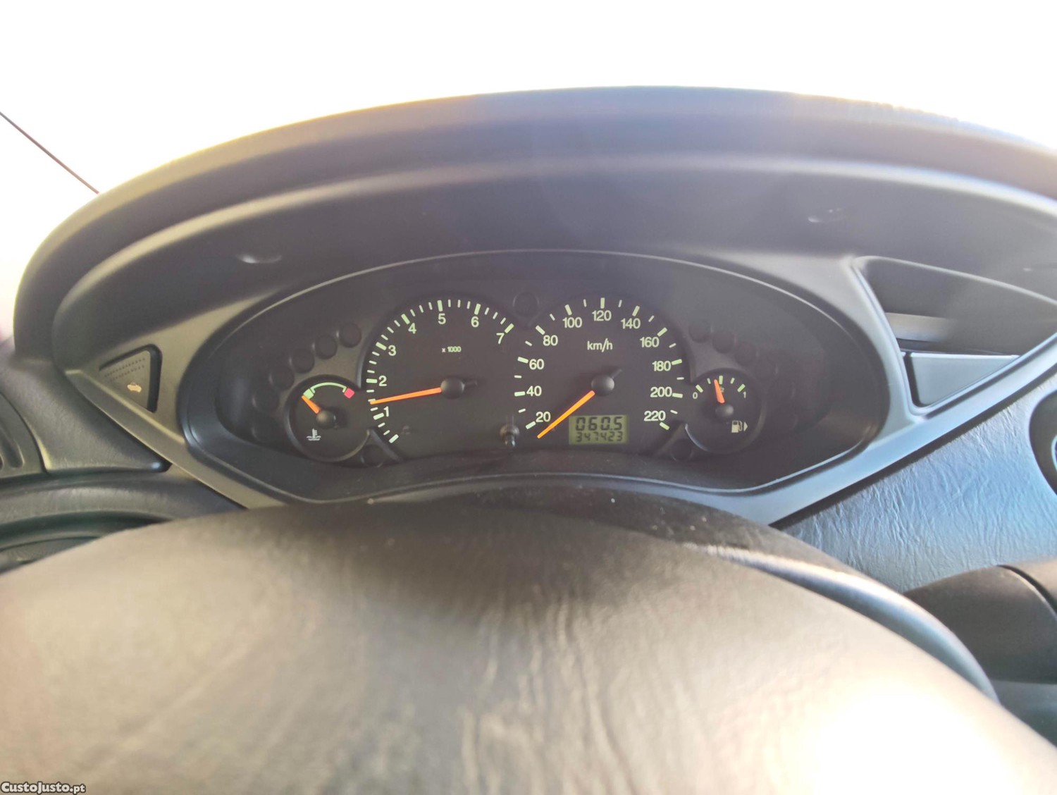 Ford Focus Carrinha 1.6 16v 100cv — fotografia 4
