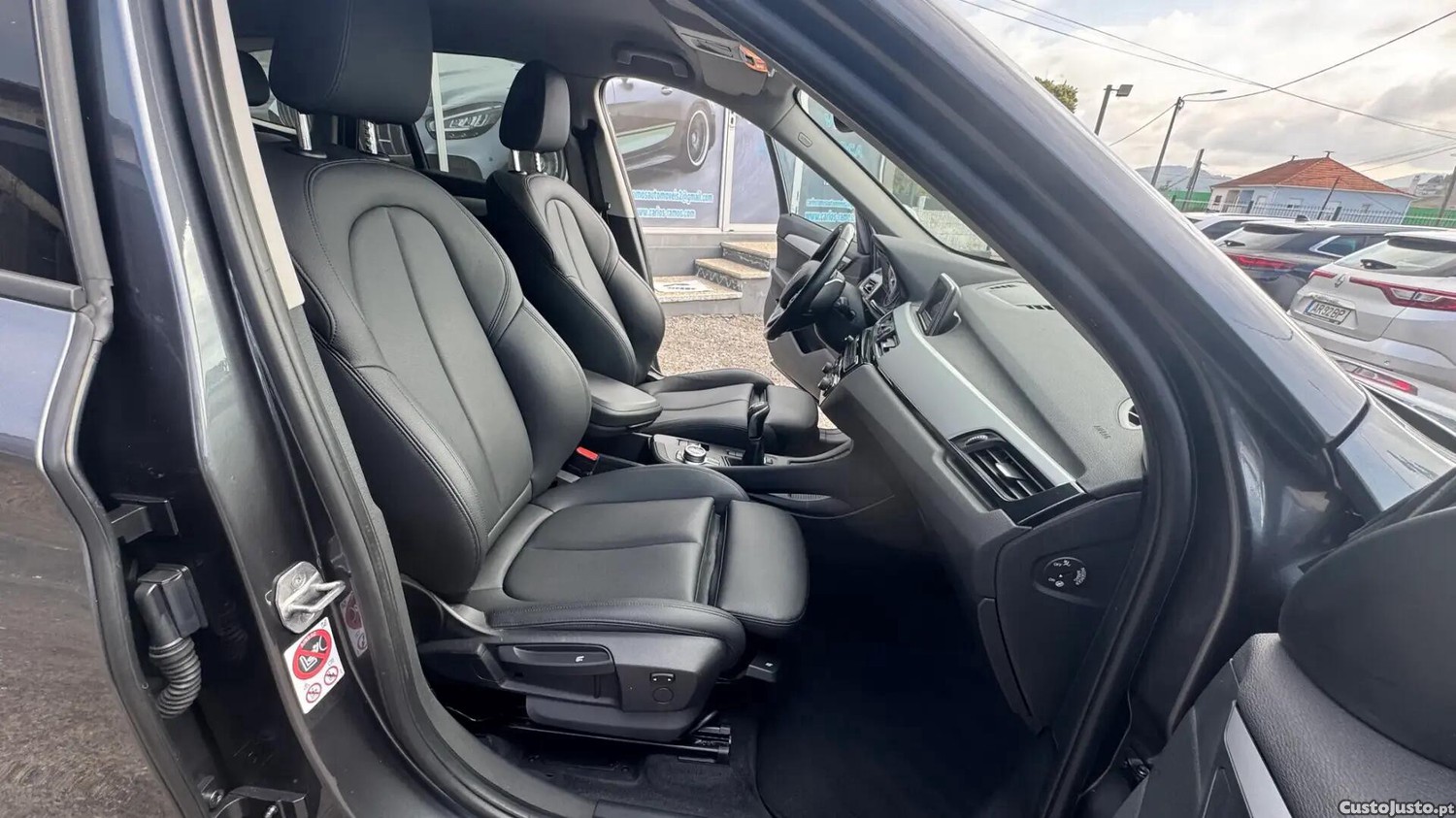 BMW X1 16 d sDrive Line Sport — fotografia 12