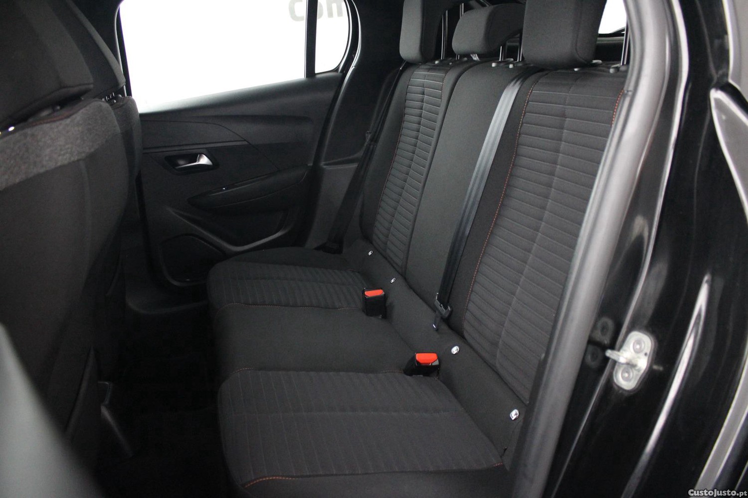 Peugeot 208 1.5 BHDI ACTIVE — fotografia 6