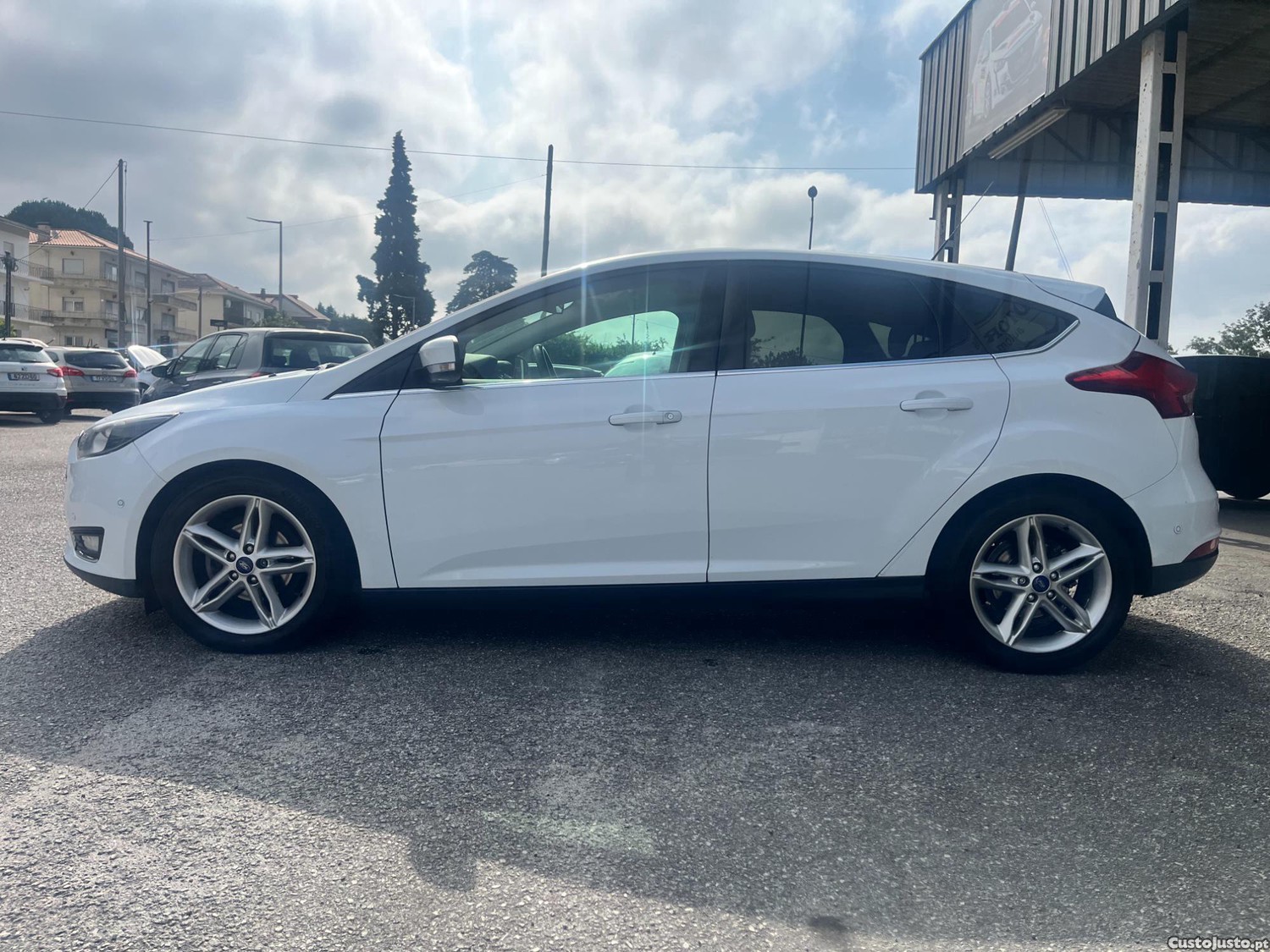 Ford Focus 1.5 TDCi Titanium — fotografia 13