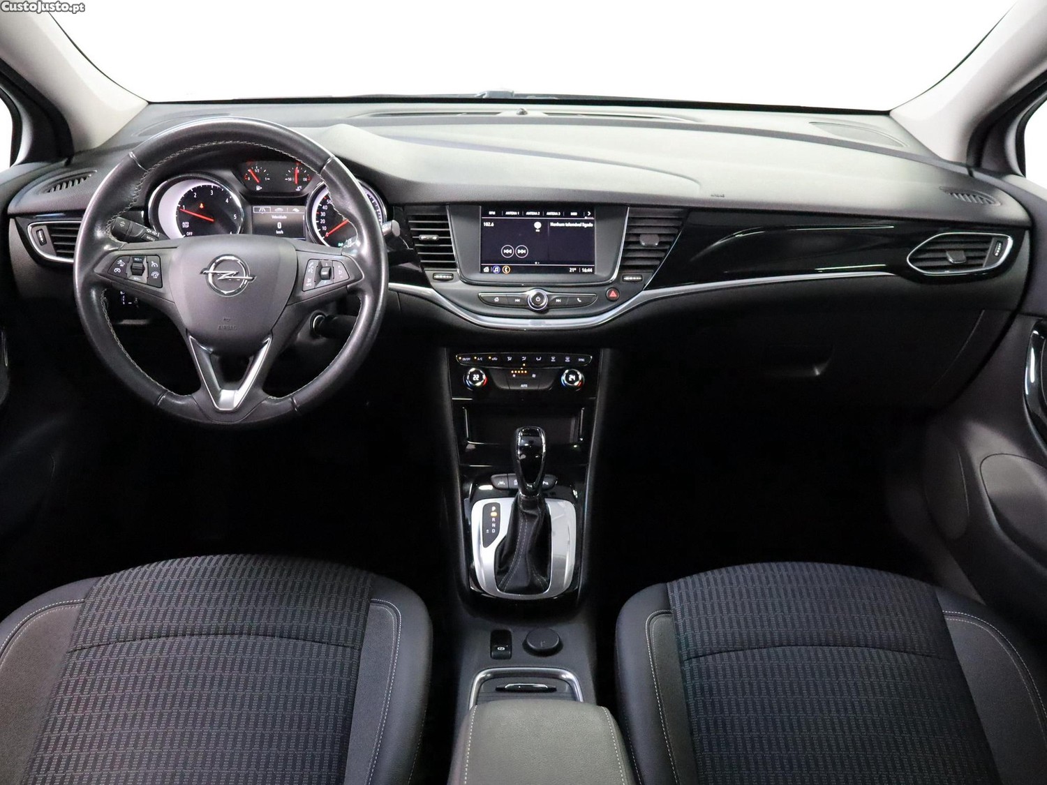 Opel Astra Sports Tourer 1.5 D Design & Tech Aut. S/S — fotografia 8