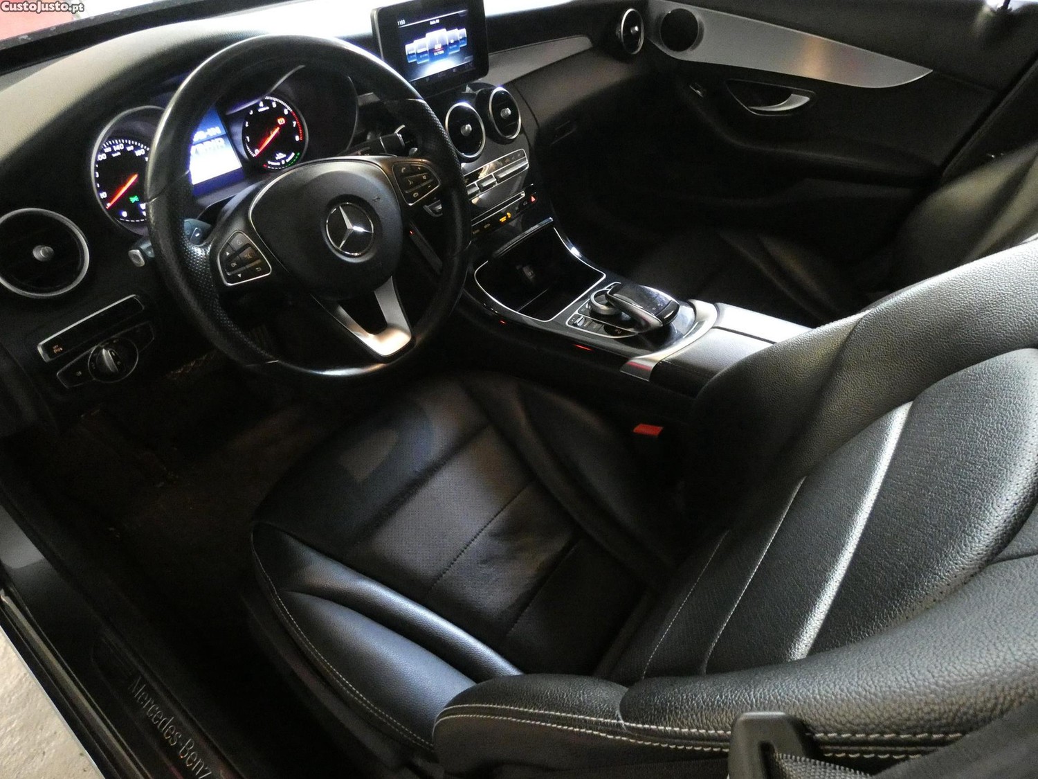 Mercedes-Benz C 350 e — fotografia 14