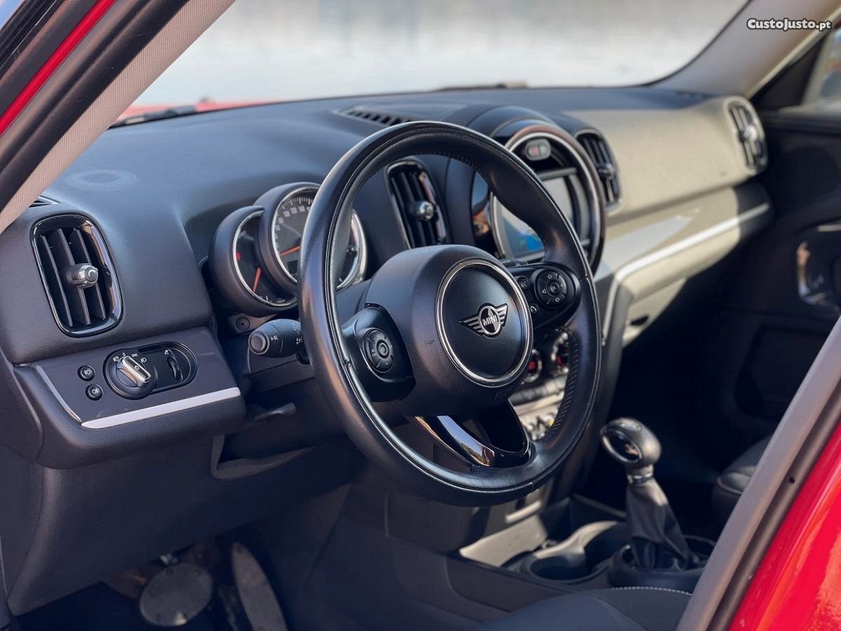 MINI Countryman Cooper SE ALL4 Auto — fotografia 7