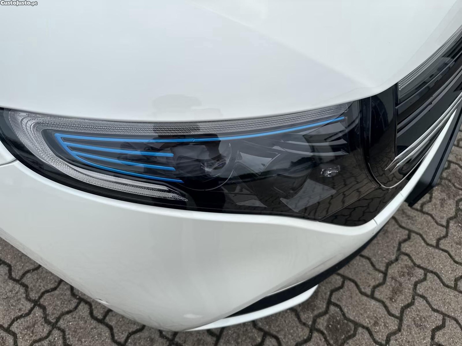 Mercedes-Benz EQC 400 4Matic AMG Line — fotografia 14