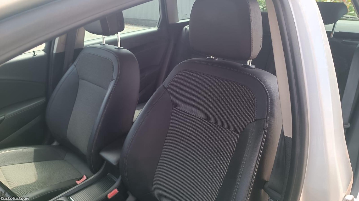 Opel Astra Sports Tourer — fotografia 8