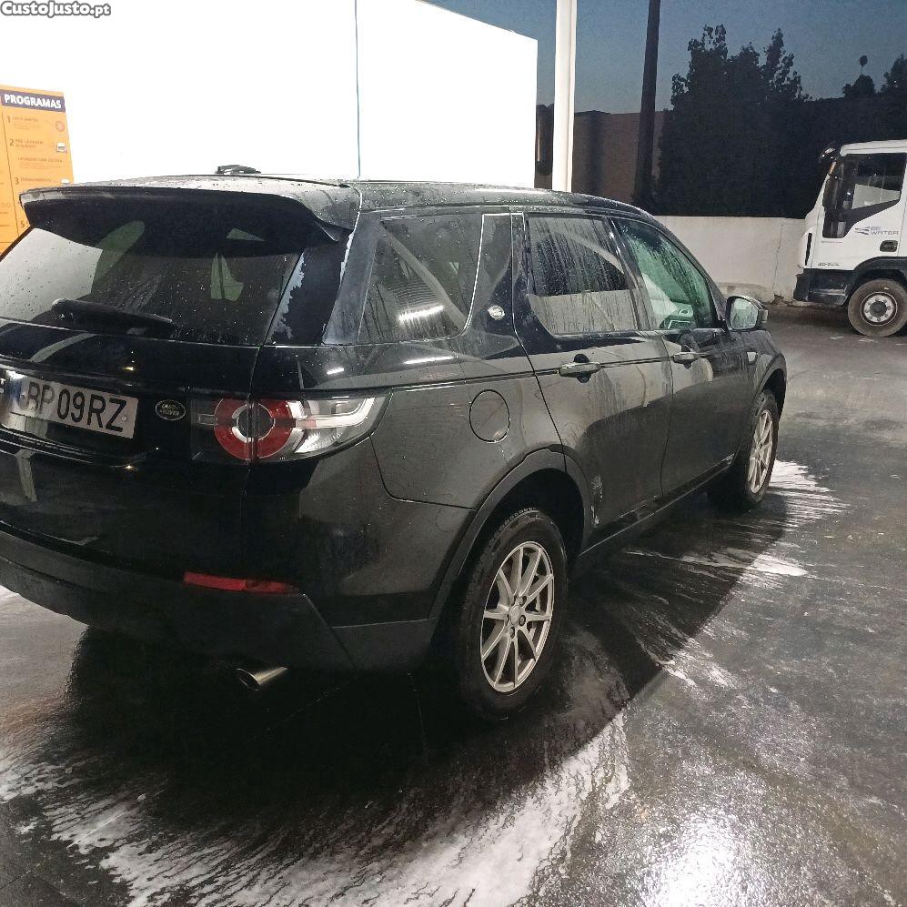 Land Rover Discovery 2.2 td4 150cv — fotografia 2